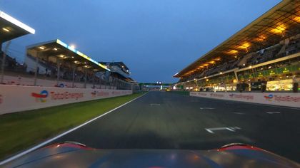 Un giro di pista con "Mr. Le Mans": Kristensen svela i segreti del circuito