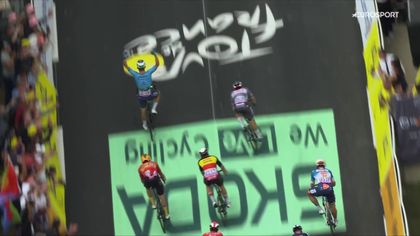 Tour de France | Prachtige beelden - bekijk historische zege Mark Cavendish vanuit de lucht