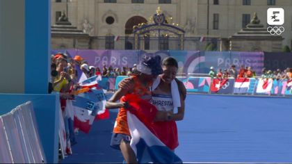 'How nice is that?' - Watch classy moment Hassan embraces late finisher in marathon