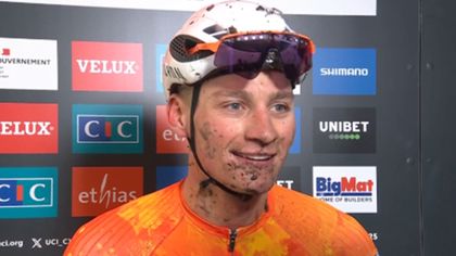 Mathieu van der Poel skriver historie med syvende VM-titel: Det er helt specielt