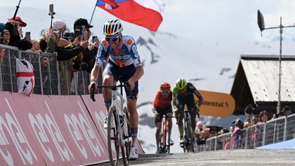 Bardet, jambes et espoir retrouvés : "Un nouveau chapitre du Giro"