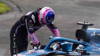 Alonso, el piloto con más abandonos (junto con Zhou) por problemas mecanicos esta temporada