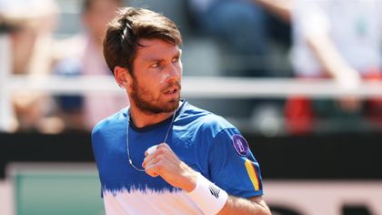 Norrie holds off Molcan to win first clay-court title