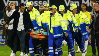 Victime d'un malaise contre l'Ajax, Vaessen a passé une "bonne nuit"