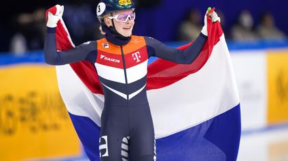 WK Shorttrack | Xandra Velzeboer pakt kwartet aan goud met titels op aflossing en 1000m