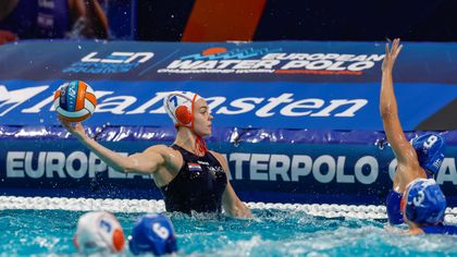EK Waterpolo | Nederlandse vrouwen pakken Europese titel met doelpunt in slotseconden