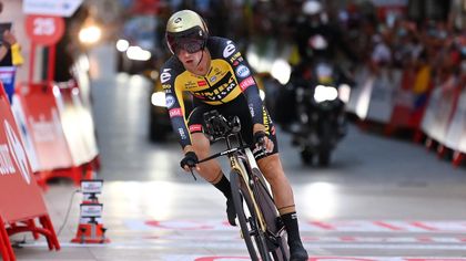 La Vuelta | Hoogtepunten van het Gran Salida in Burgos met Roglic als winnaar