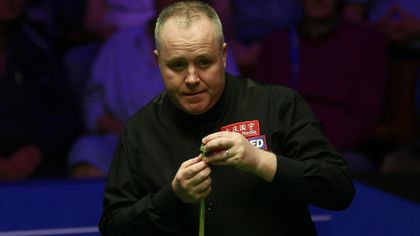 Higgins produces stunning comeback to reach world final