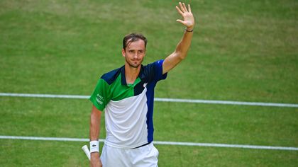 'I was not playing good enough' - Medvedev battles to set up Halle final with Hurkacz