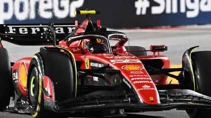 Sainz sigue en modo martillo, Verstappen mejora sus problemas y Alonso sólo es 13º