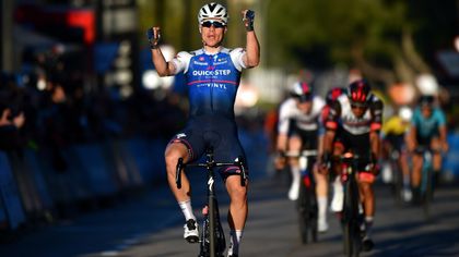 Fabio Jakobsen wins stage 2 of Volta a la Comunitat Valenciana