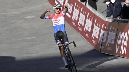Mathieu Van Der Poel s-a impus entuziasmant în Strade Bianche! Alaphilippe și Bernal, pe podium