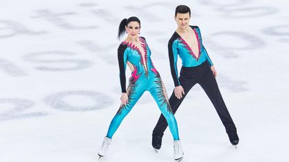 Guignard and Fabbri close in on successive ice dance titles with rhythm dance gold