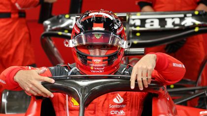 A FIA vizsgálatot indít Carlos Sainz büntetése ügyében
