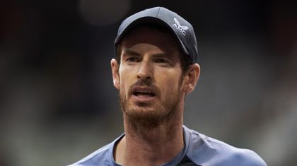Murray battles from 4-1 down in final set to beat Safiullin in Basel