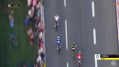 Pascal Ackermann wins Stage 1