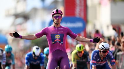 'Purple monster' Milan powers through headwind for Stage 11 win