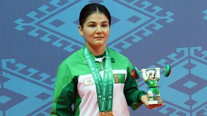 Dzhumabayeva awarded gold medal for 2018 World Weightlifting Championships