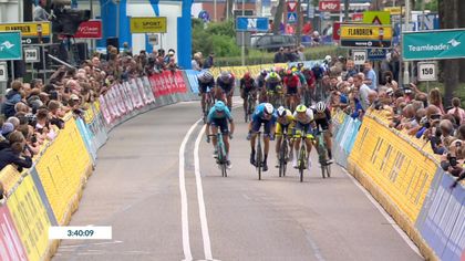 Benelux Tour | Van der Hoorn sprint voor naderend peloton naar winst