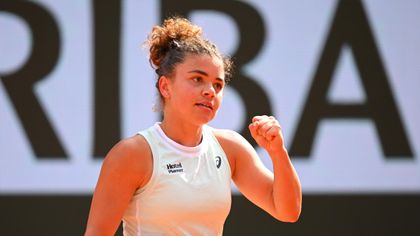 As it happened: Paolini on fire as she beats Andreeva to set up final with Swiatek