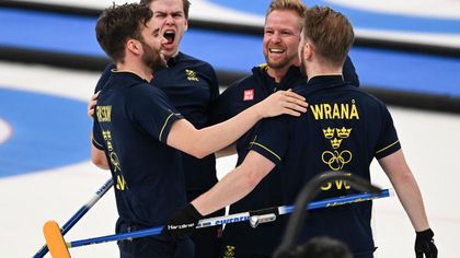 Óriási meccset játszottak a svédek és a britek a férfi curlingdöntőben