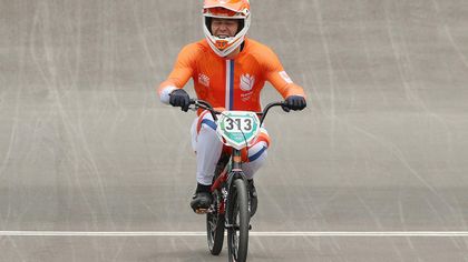 Tokyo 2020 | Niek Kimmann wint goud met gebroken knieschijf, Merel Smulders rijdt naar brons