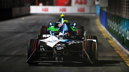 Diriyah | Robin Frijns snelt achter winnaar Cassidy naar tweede plaats - keert terug op podium ePrix