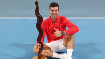 Djokovic salva un match point e vince il primo torneo del 2023: Korda ko