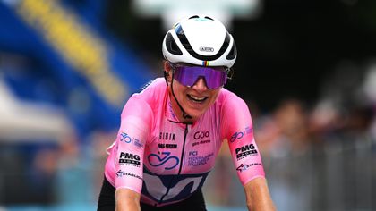 Stage 7 recap - Van Vleuten tightens grip on pink as she closes in on fourth title