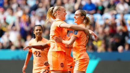 Nederland danket ut Sør-Afrika – videre til kvartfinale