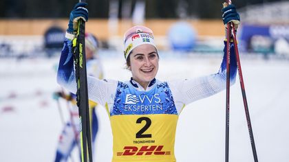 Andersson dominante nello skiathlon, podio Diggins e Weng: rivivi il finale