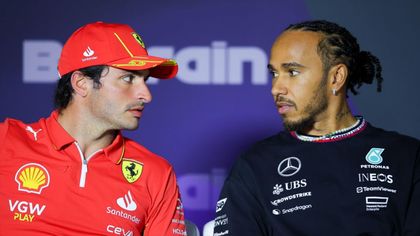 Hamilton și Sainz, unul lângă altul în Bahrain! Cum au comentat mutarea britanicului la Ferrari