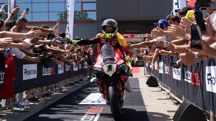 Superbike | Bautista beperkt in Aragon schade met twee overwinningen op de zondag