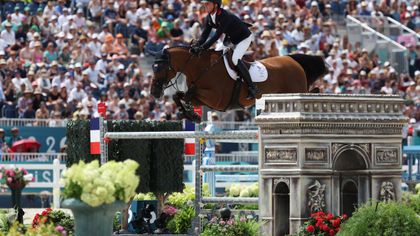 GB land third gold of fantastic Friday after equestrian jumping team success