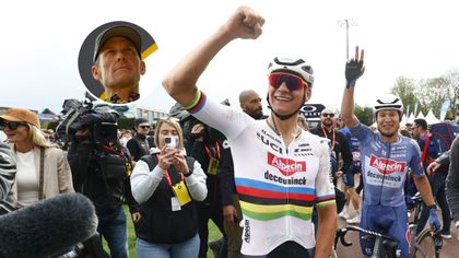 Lance Armstrong eleva a Van der Poel a la dimensión de Pogacar: "Puede ganar en Lieja"