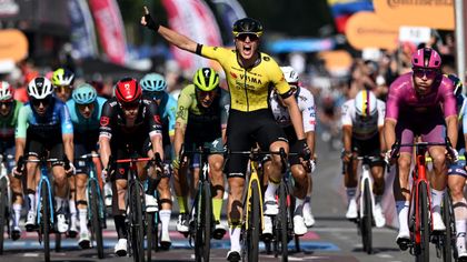 Giro d’Italia | Olav Kooij doet het! – Pakt zijn eerste ritzege in grote ronde na machtige sprint