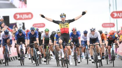 Tour of Britain | Van Aert sprint naar zowel dagsucces als eindwinst