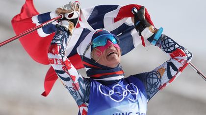 Esquí de fondo (M) | Therese Johaug logra en los 30 km su tercer oro