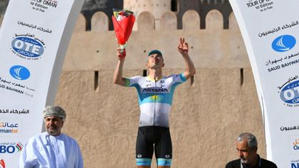 La emotiva dedicatoria de Alexey Lutsenko a su mujer tras ganar en el Tour de Omán