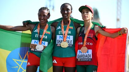 Beriso Shankule lidera el doblete etíope en el maratón femenino