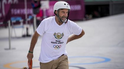 ¿Lo sabías? El skater sudafricano de 46 años que es el orgullo de su madre