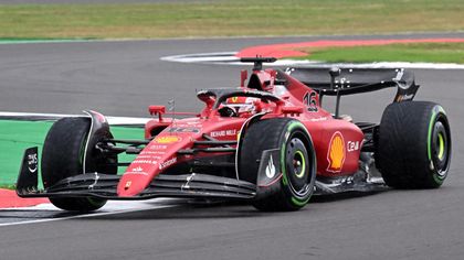 Leclerc-t motorproblémák hátráltatták, Hamilton szerint közelebb került a Mercedes