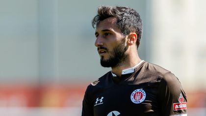 Il St. Pauli licenzia il turco Sahin per un post pro Erdogan: "Lontano dai valori del club"