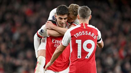 Arsenal put five past Chelsea in London derby rout