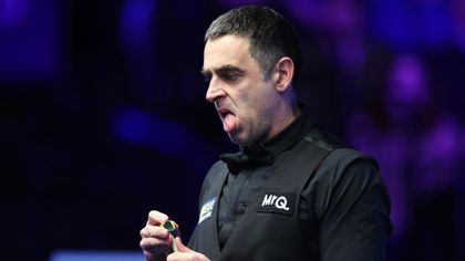 ‘Like a bullet’ - O’Sullivan pots superb pressure red to win 10th frame of Masters final