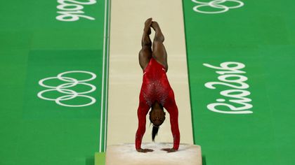Biles comme une évidence : ses deux passages au saut de cheval à Rio en 2016