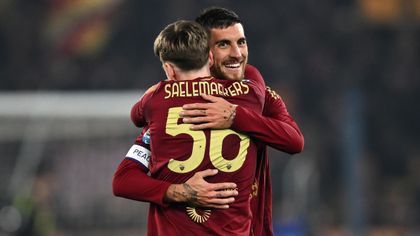 Roma's lightning start sinks Lazio in heated derby clash