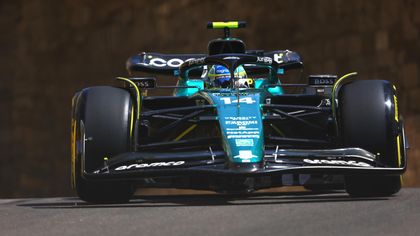 Alonso, octavo en los primeros libres de Azerbaiyán; Verstappen domina la sesión; y Sainz, cuarto