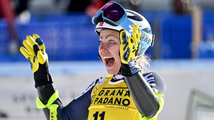 Mowinckel takes super-G glory in Cortina, Shiffrin pays for late error