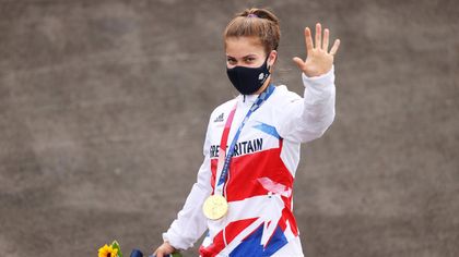 Shriever wins gold for GB in BMX after dramatic finish to women's final